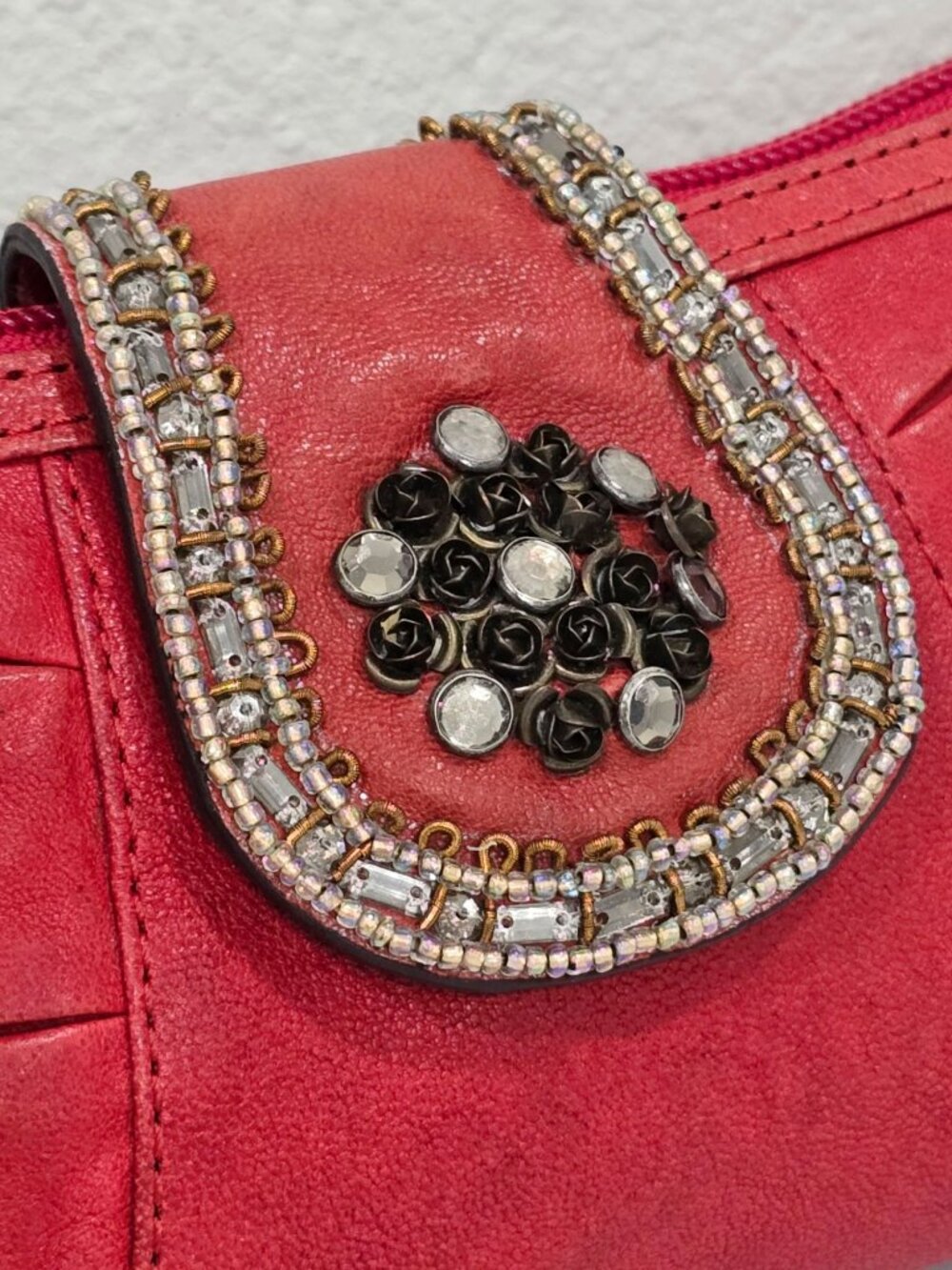 Fossil ✦ Red Leather Hand Beaded Clutch ✦ Rhinestone Accents Zip Closure 10" - Picture 5 of 10